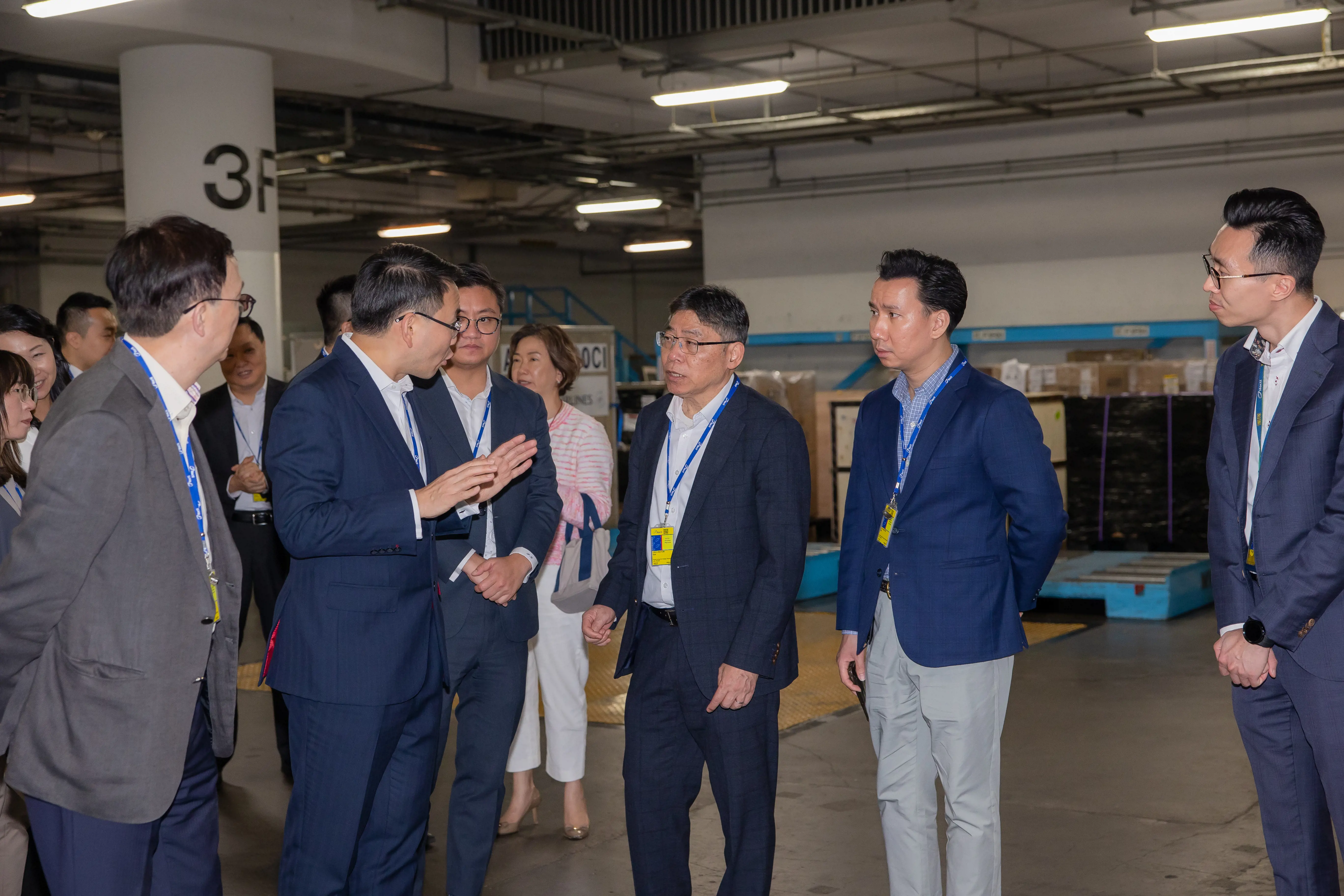 Secretary for Transport and Logistics views Hactl innovations